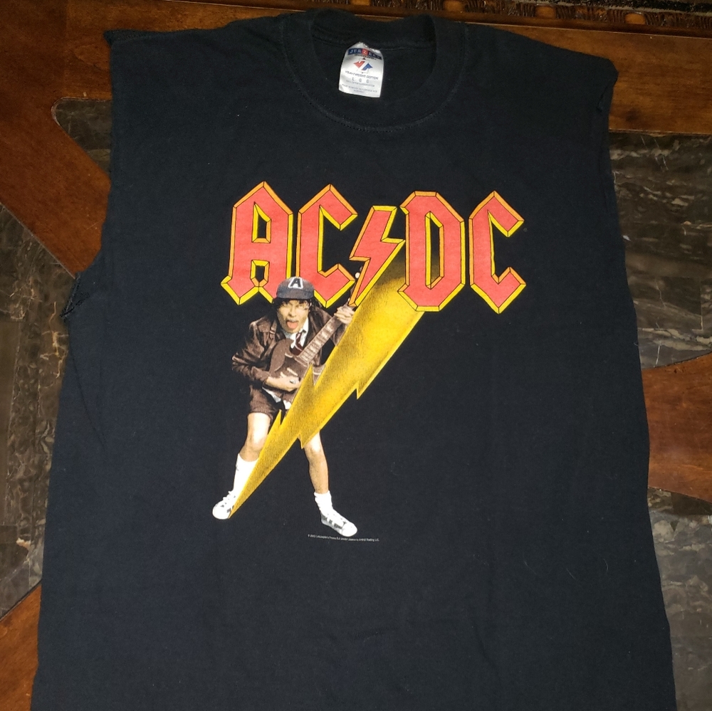 Vintage AC/DC cut-off black shirt
